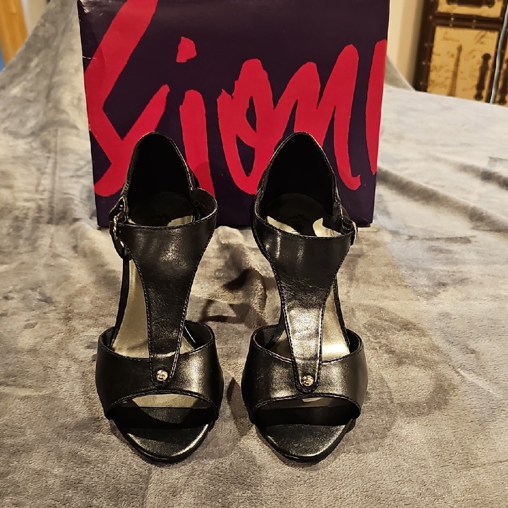 FIONI Black Women's Heels NEW